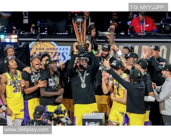 湖人对阵马刺精彩回放12月13日比赛全程录像回顾与分析